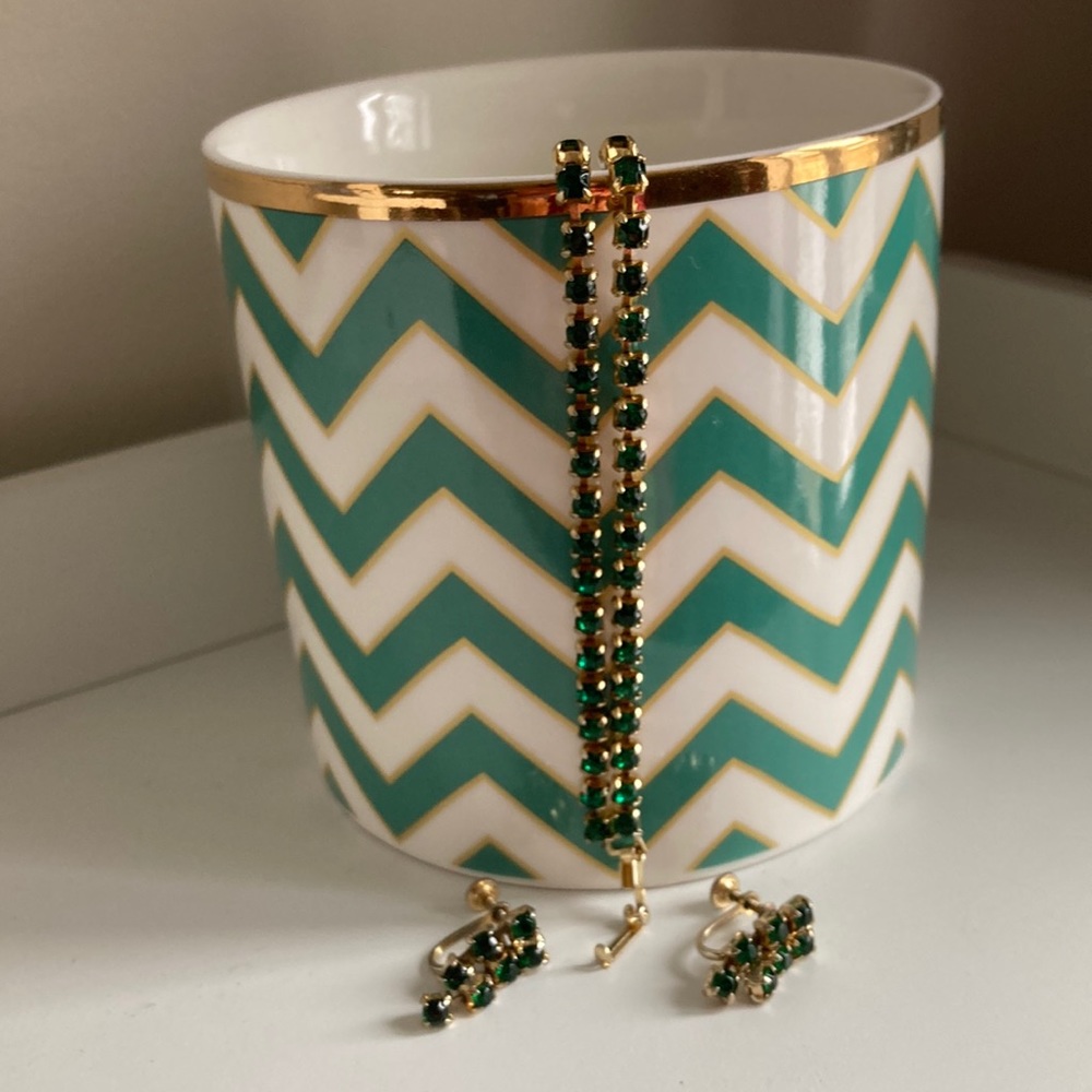 Vintage green rhinestones set: bracelet and earrings